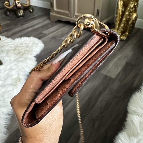 Louis Vuitton international crossbody. #MI1923 - Picture 3 of 8